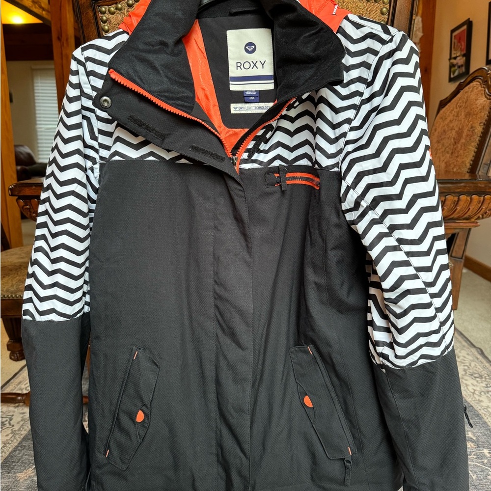 Roxy snowboard jacket. Size L, women’s
